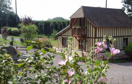 G&icirc;te n&deg;2616 Glos - Calvados - photo