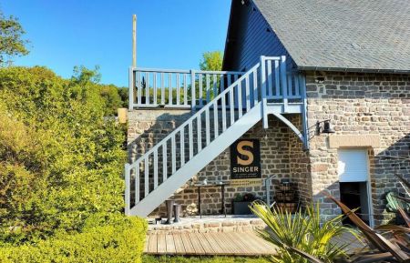 Escalier permettant l'accès au gîte Gîte n°3699 Souleuvre en Bocage - Calvados - Escalier permettant l'accès au gîte