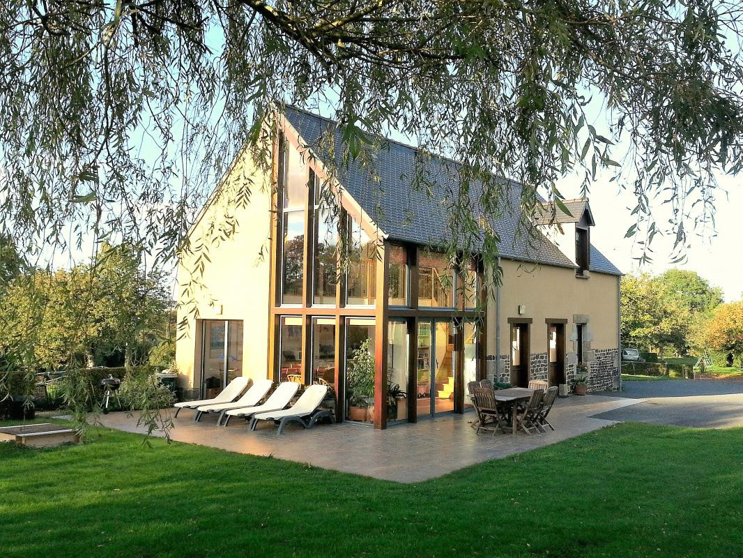 photo 0