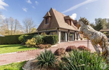 G&icirc;te n&deg;3384 Manerbe - Calvados - photo