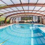 Piscine chauff&eacute;e sur place, &agrave; partager (10x5 m&egrave;tres, profondeur 1.20 &agrave; 2 m&egrave;tres) 