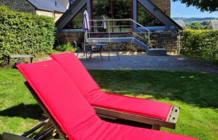 G&icirc;te n&deg;3582 Saint-R&eacute;my - Calvados - Vue sur le g&icirc;te du jardin