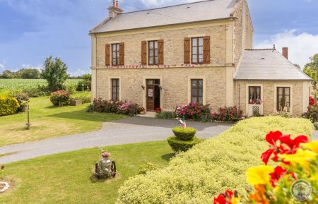 Maison des propriétaires dans laquelle vous prendrez les petits déjeuners Chambre d'hôtes n°5104 Cricqueville-en-Bessin - Calvados - Maison des propriétaires dans laquelle vous prendrez les petits déjeuners