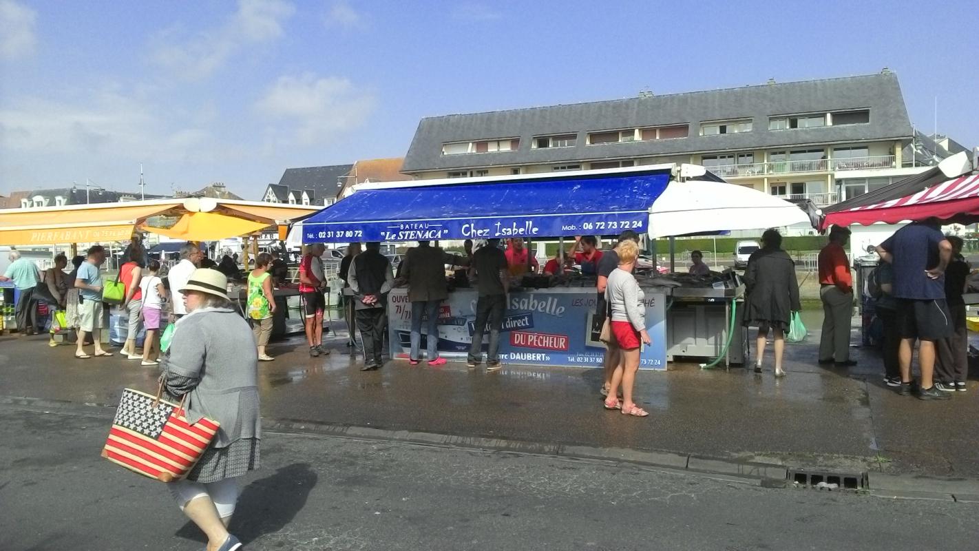 Jours De Marché à Courseulles Sur Mer