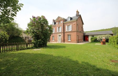 G&icirc;te de groupe n&deg;8028 Serquigny - Eure - photo