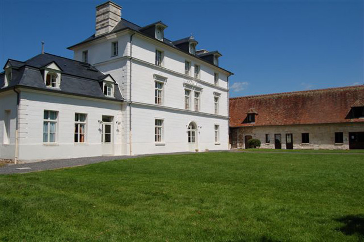 photo 0