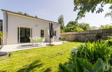 G&icirc;te n&deg;G1090 Regn&eacute;ville-sur-Mer - Manche - photo