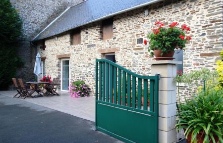 G&icirc;te n&deg;G719 Pontorson - Manche - photo