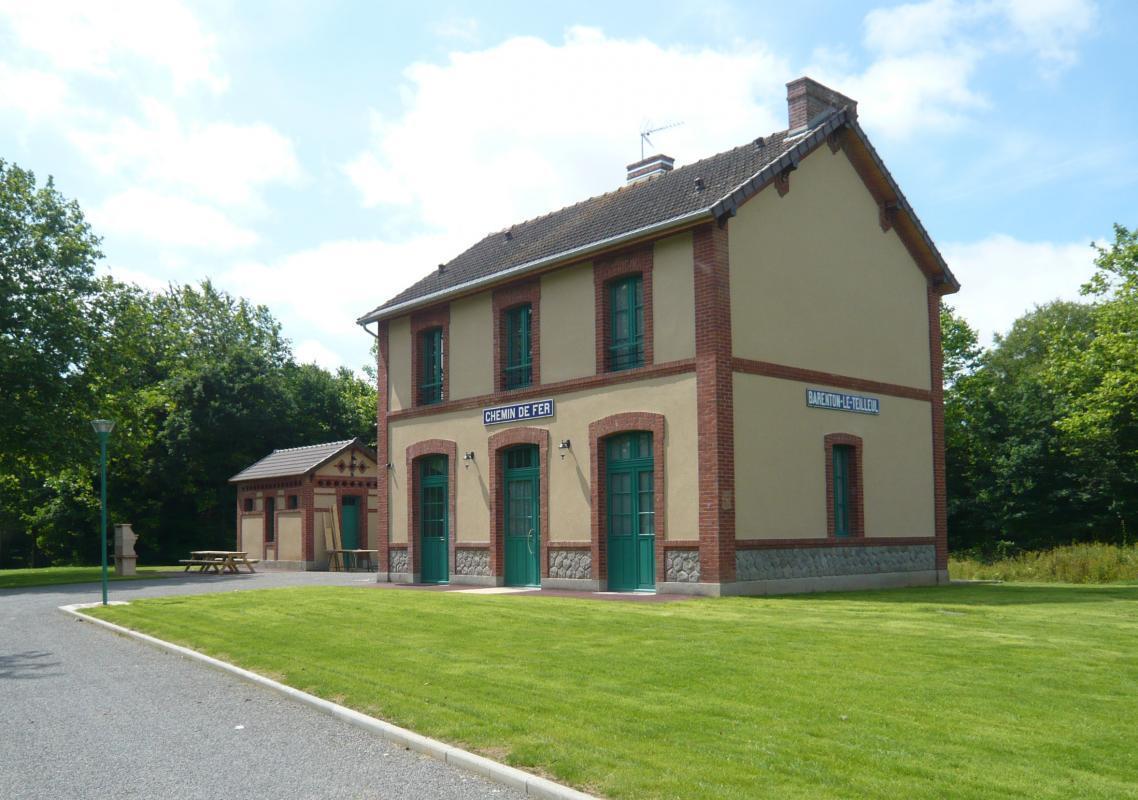 Der Bahnhof