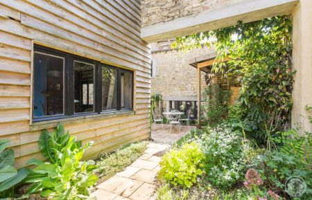 G&icirc;te n&deg;G1231 La Haye-Pesnel - Manche - photo