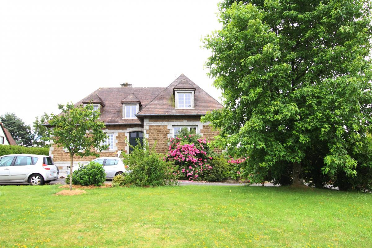 photo 0