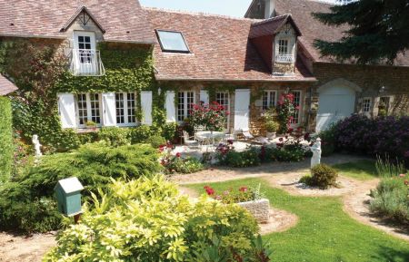 Chambre d'h&ocirc;tes n&deg;G1196 Pac&eacute; - Orne - La maison des propri&eacute;taires