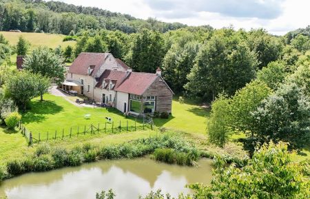 G&icirc;te n&deg;G002071 R&eacute;malard en Perche - Orne - photo