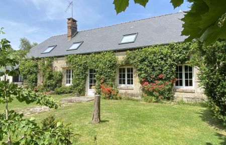 G&icirc;te n&deg;G61003 Saint-Evroult-Notre-Dame-du-Bois - Orne - photo