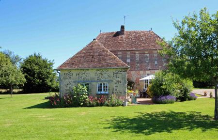 G&icirc;te n&deg;G586 Neuville-sur-Touques - Orne - photo