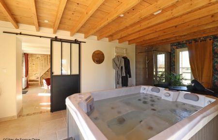 G&icirc;te n&deg;G889 Neuville-sur-Touques - Orne - photo