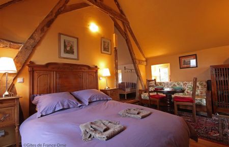 lit 2 personnes sans pied de lit avec linge fourni - gite La Berlandière au Merlerault Gîte n°G789 Merlerault-le-Pin - Orne - lit 2 personnes sans pied de lit avec linge fourni - gite La Berlandière au Merlerault