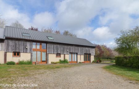 G&icirc;te n&deg;G647 Le M&eacute;nil-de-Briouze - Orne - photo