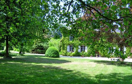 Le Gîte vu depuis le Parc Gîte n°G2006 Varneville-Bretteville - Seine-Maritime - Le Gîte vu depuis le Parc