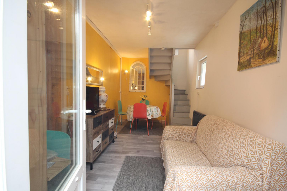 photo 0